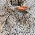 Namaz Chadar with Sleeves - Wild Moonflower - Image 2