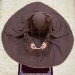 Premium Lace Namaz Chadar (Knee Length) - Noor-e-Aymen - Image 2