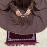 Premium Lace Namaz Chadar (Knee Length) - Noor-e-Aymen