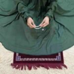 Premium Lace Namaz Chadar (Knee Length) - Noor-e-Sobia - Image 3