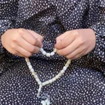 Kids Arabic Namaz Chadar (9-14 Years) - Image 2